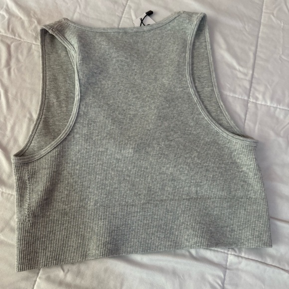 NWT Garage top - Picture 2 of 3